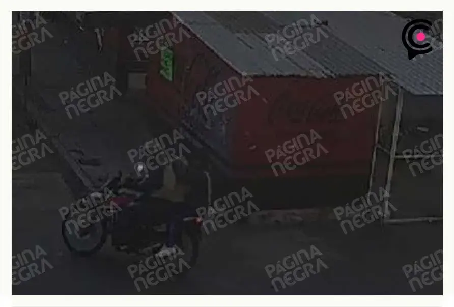 Asalto en Bodega Aurrerá Xilotzingo, Puebla; ladrones vacían vitrinas de teléfonos celulares