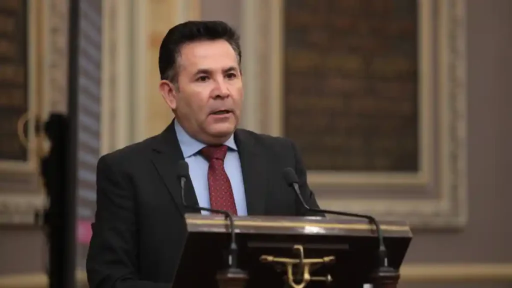 Presentan en el Congreso propuesta para que concesionarios del transporte se capaciten y garanticen servicio eficiente