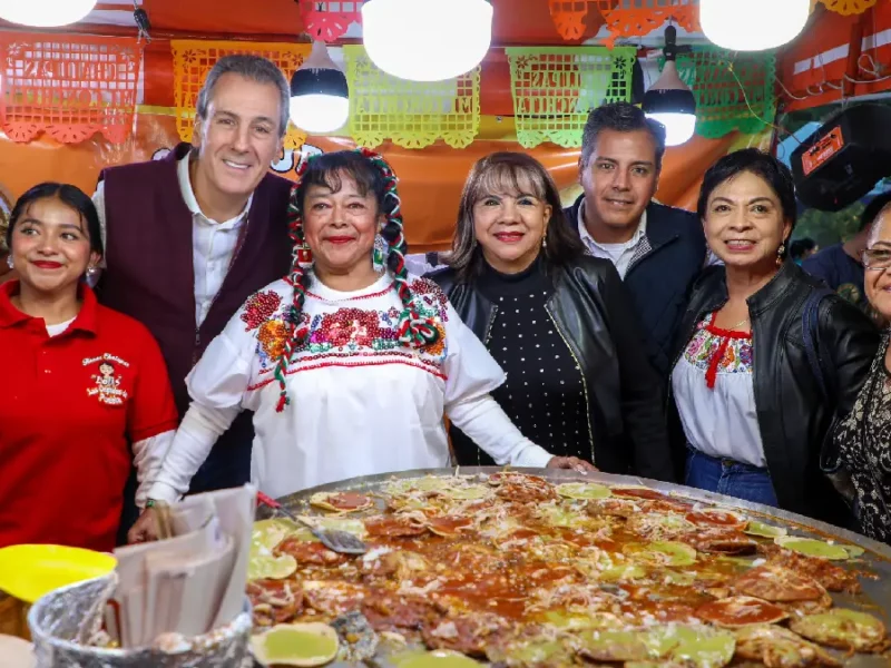 Acude Pepe Chedraui a la inauguración del Festival de la Chalupa en El Carmen