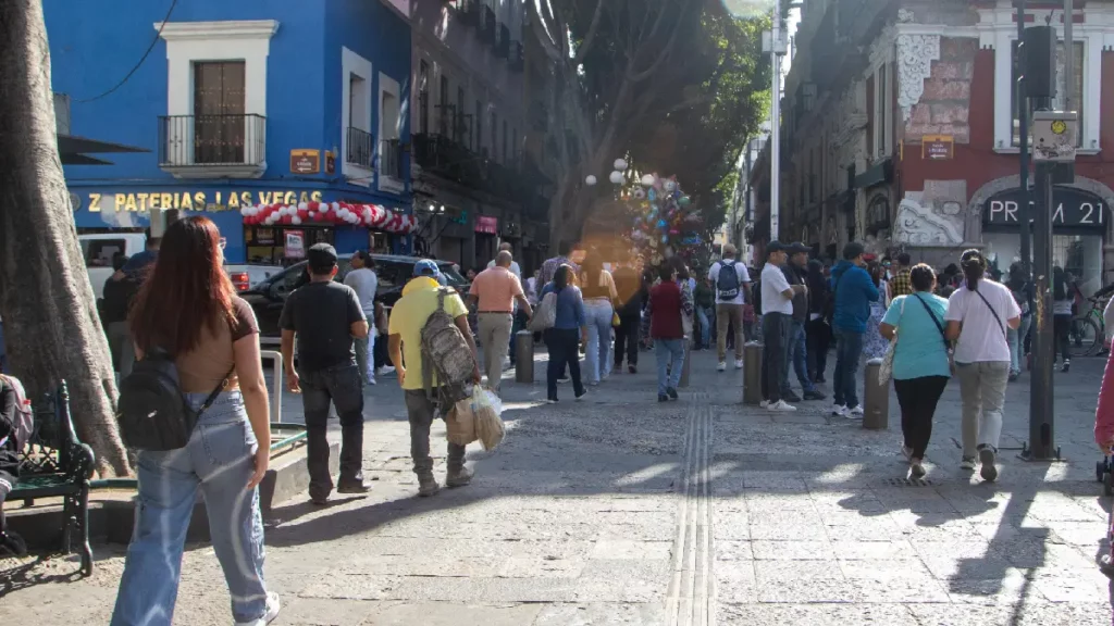 Cumple comercio popular: calles del Centro Histórico libres durante sábado y domingo en el Buen Fin