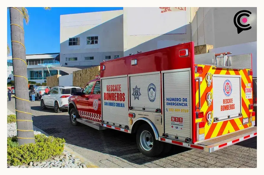 Incendio en departamento de Torres Palmas 1 causó la evacuación del inmueble en Angelópolis