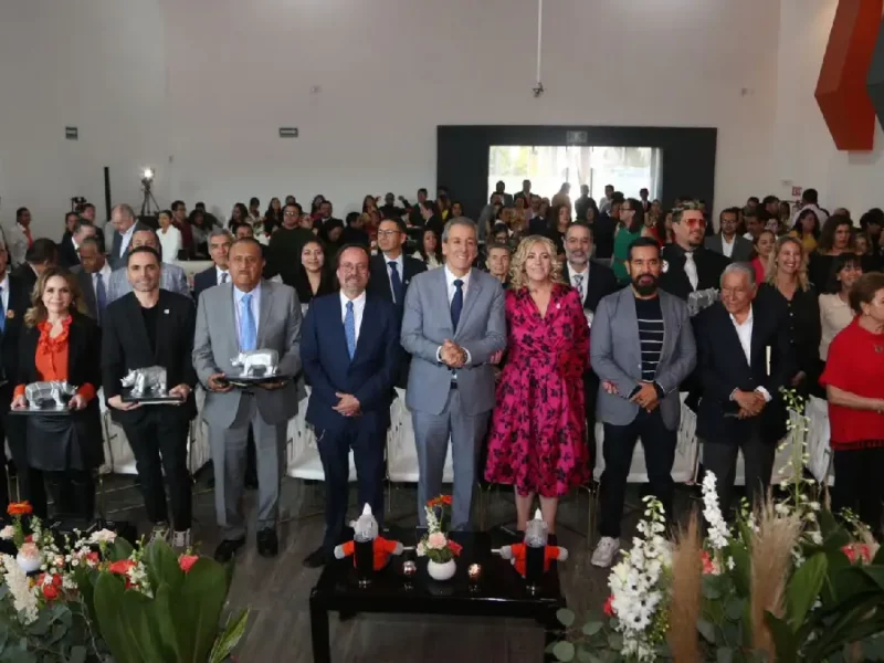 Reconoce Pepe Chedraui fortalecimiento de clúster universitario en el municipio