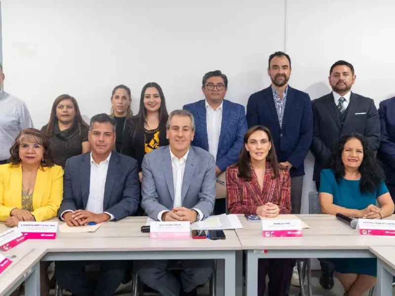 Pepe Chedraui y MariElise instalaron Junta Directiva del Sistema Municipal DIF 2024 -2027