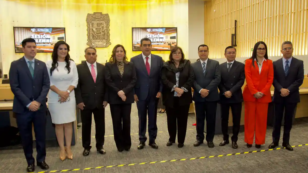 Recibe Congreso del Estado Segundo Informe del gobernador Sergio Salomón Céspedes