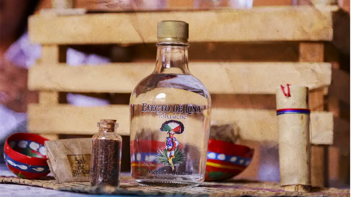 Hay 50 marcas de mezcal de Puebla registradas ante el IMPI