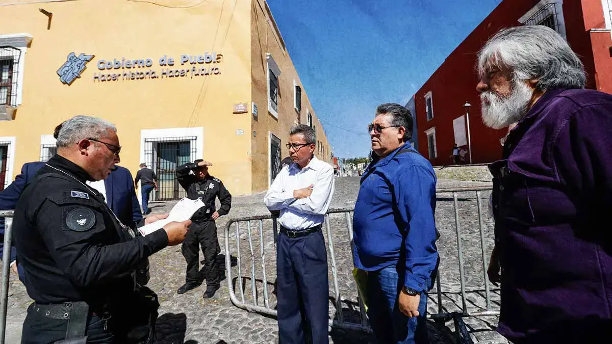 Gobierno del Puebla rechaza alza al pasaje del transporte público, pese a manifestaciones 