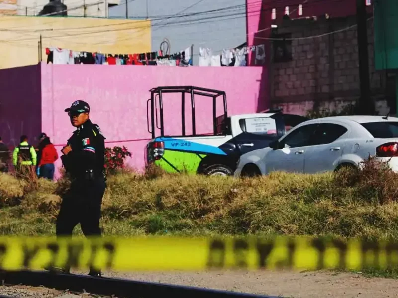Encuentran cadáver “encobijado” junto a una barranca en Naciones Unidas, Puebla