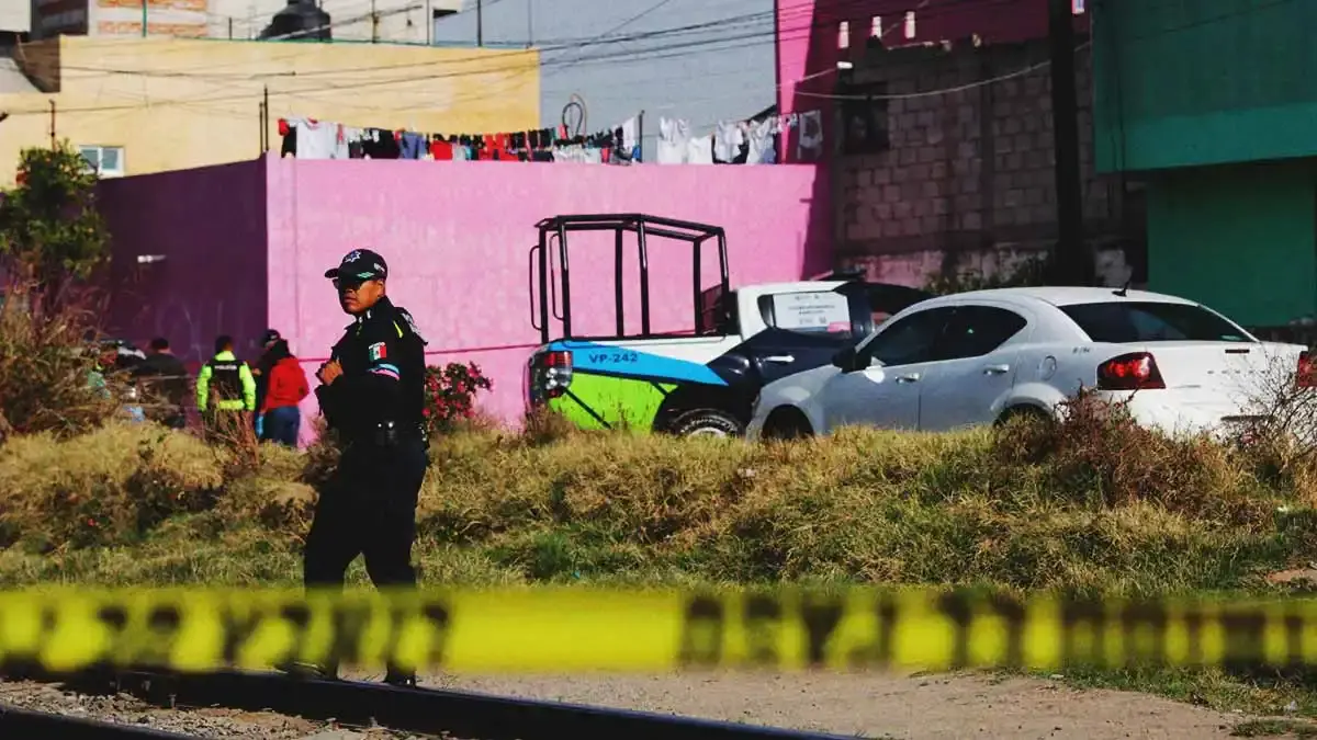 Encuentran cadáver “encobijado” junto a una barranca en Naciones Unidas, Puebla