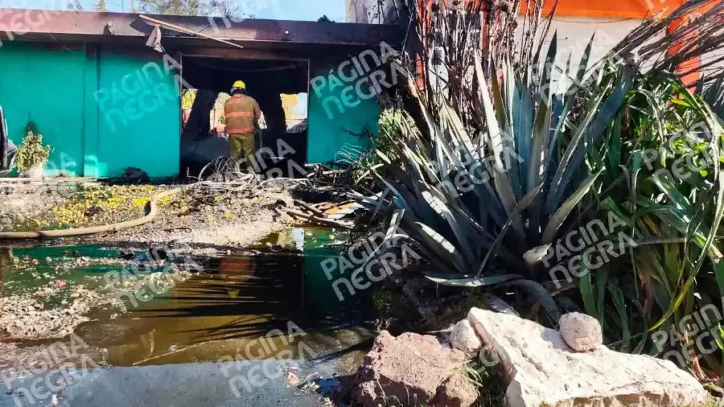 Explosión de polvorín dejó un muerto y dos heridos en Santo Tomás Hueyotlipan, Puebla