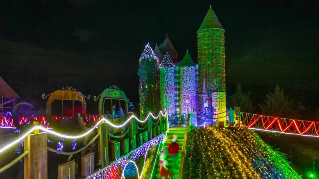 Disfruta la magia de la Navidad en “Noelandia”, la villa iluminada de Volcanic Park