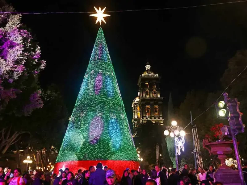 Con encendido del Árbol Navideño, Pepe Chedraui inaugura las fiestas navideñas en Puebla