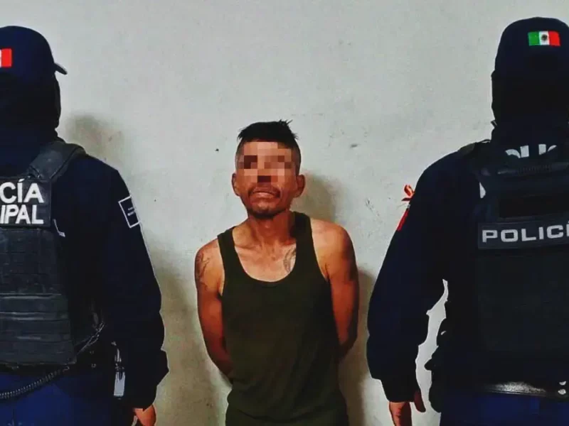 Delincuente asaltaba negocios de Cuautlancingo con arma falsa; policía lo detuvo