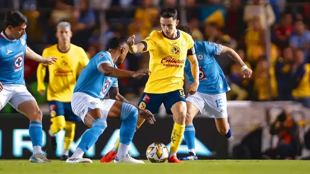 Club América y Cruz Azul empatan en la ida de semifinales del Apertura 2024