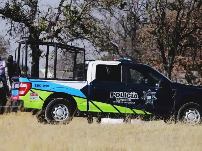 Abandonan dos cuerpos maniatados y baleados en Chietla, Puebla