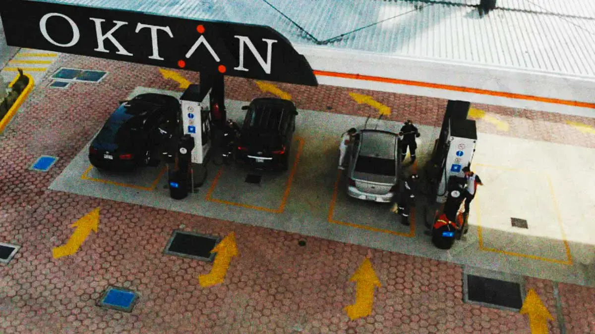 Denuncian a gasolineras OKTAN en Puebla por provocar daño a vehículo con combustible sucio