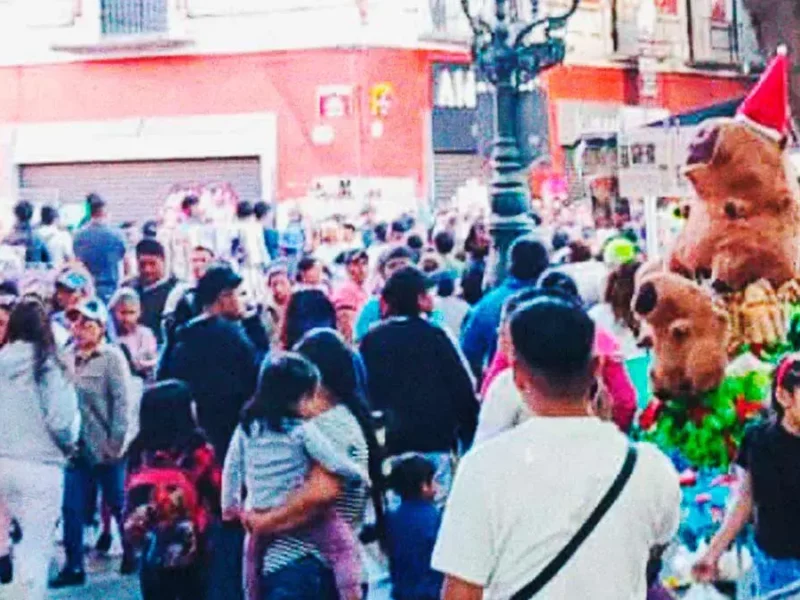 Riña entre ambulantes del Centro Histórico de Puebla termina en balacera; hay un herido 
