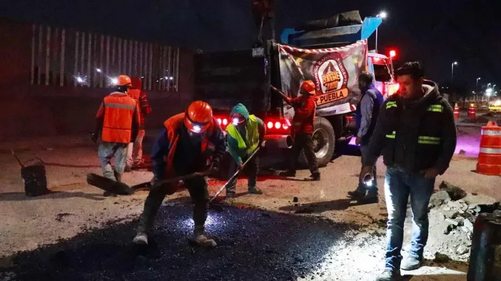 Taparon más de dos mil hoyos en Puebla con Bacheo Nocturno en noviembre