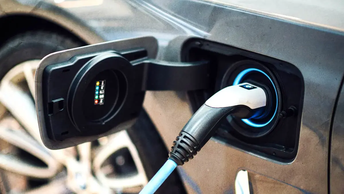 Hasta en cinco años, México estará listo para los autos eléctricos: Canacintra
