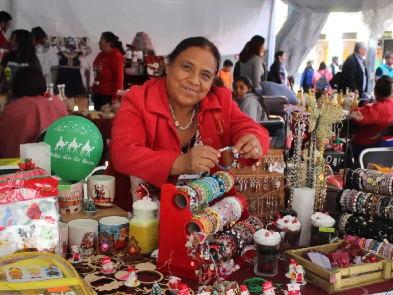 Gobierno de la Ciudad invita al bazar navideño ‘Mujeres Imparables’, en Plaza de la Democracia