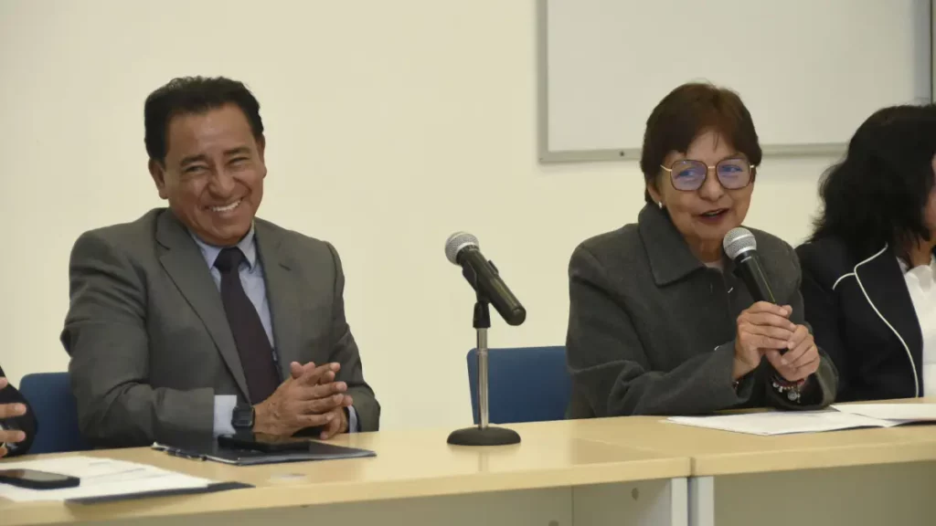 Rinden informe Consejos de Docencia e Investigación y Estudios de Posgrado