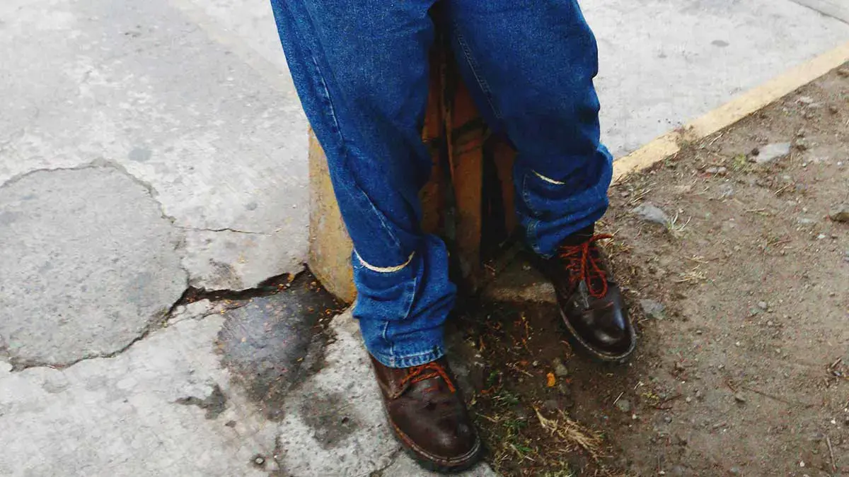 Golpean y amarran a delincuente por intento de robo de moto en Izúcar de Matamoros