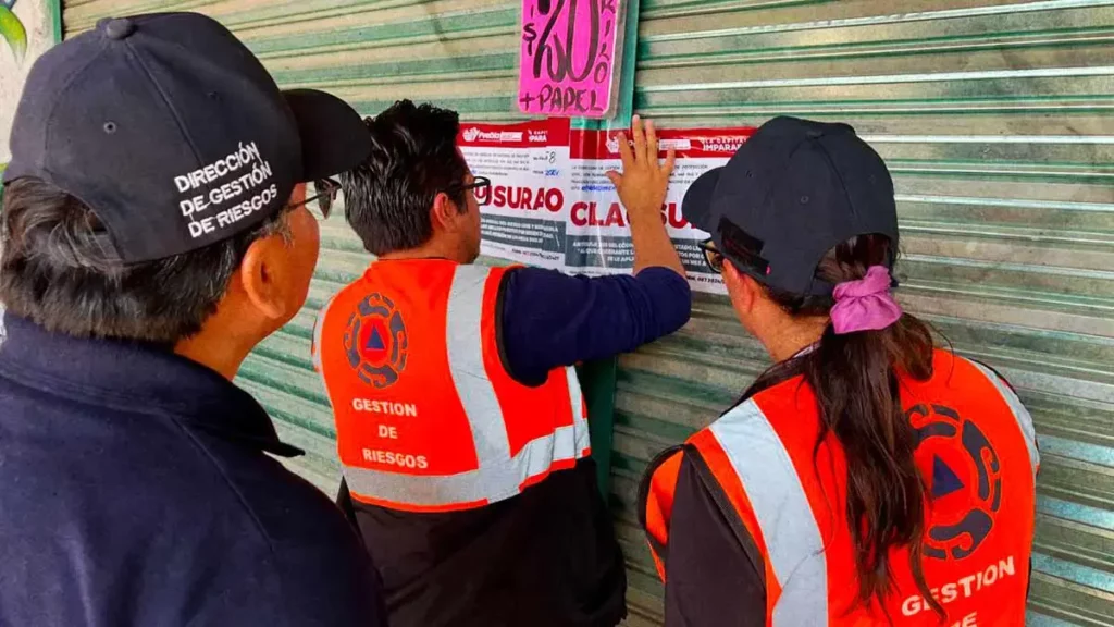 En operativo, Ayuntamiento de Puebla clausuró 14 negocios de la Central de Abasto