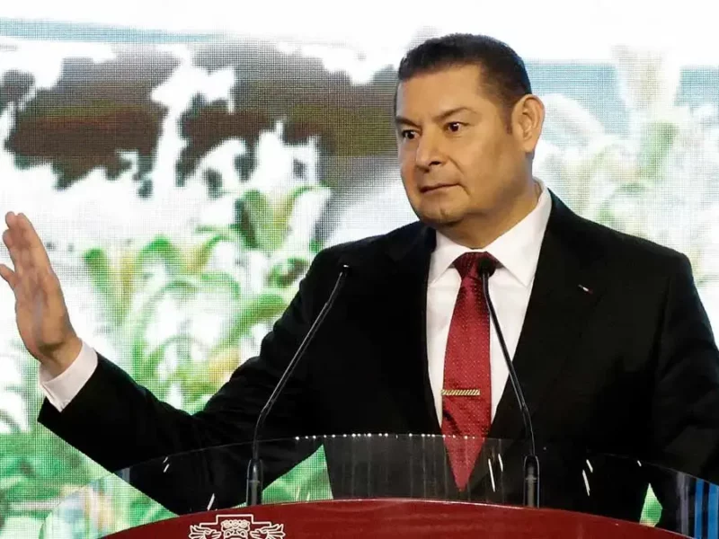Alejandro Armenta analiza continuidad de contrato con Autotraffic para fotomultas en Puebla 