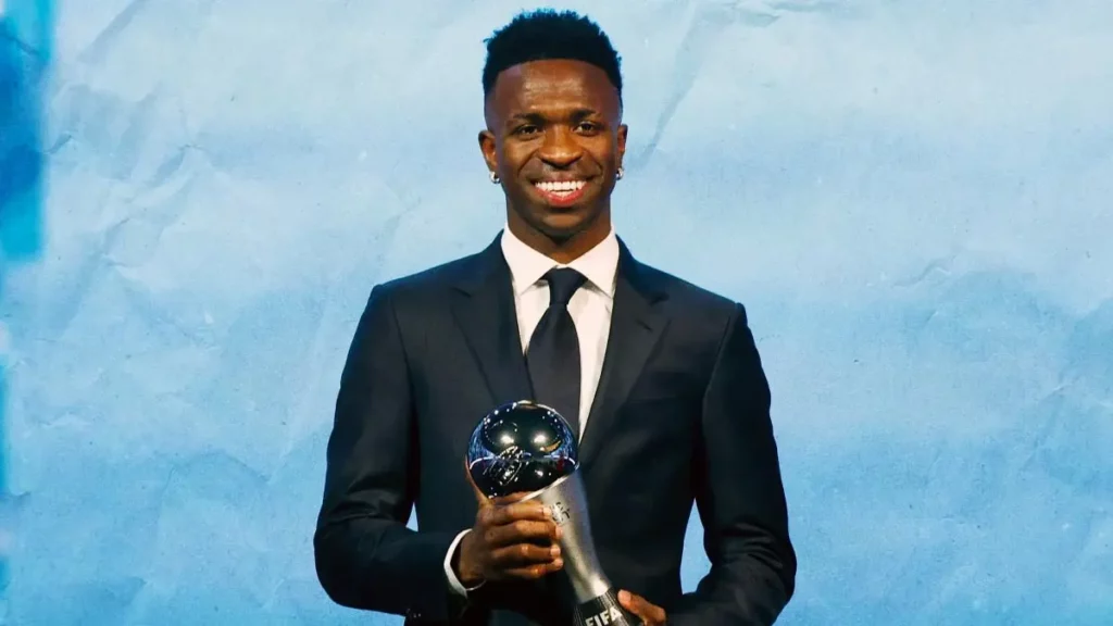 Vinicius Jr. recibe premio The Best 2024 como el mejor jugador del mundo