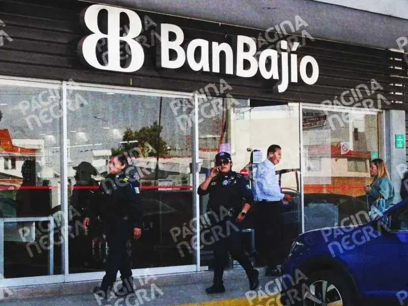 Delincuentes asaltan a cuentahabiente dentro del banco