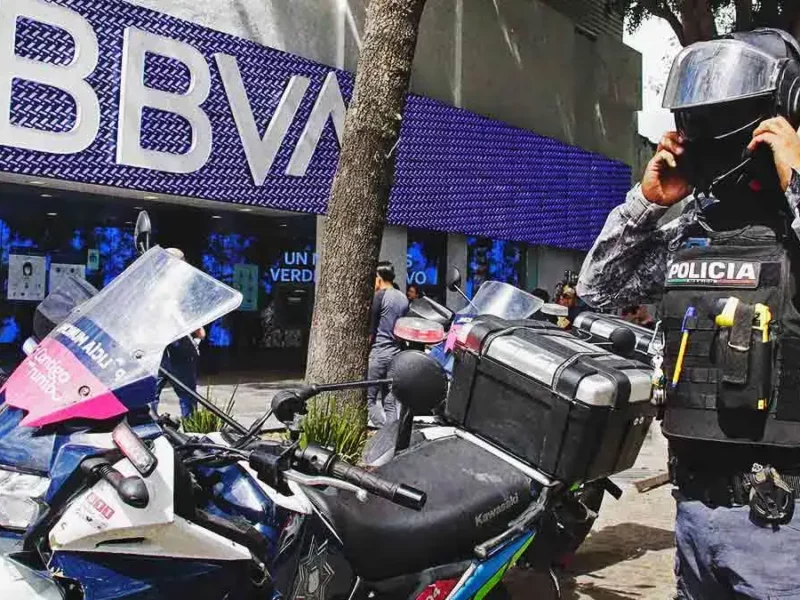 Policía municipal de Puebla ofrece acompañamiento bancario durante temporada decembrina 2024