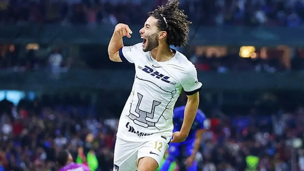 César “Chino” Huerta cerca de firmar con el Anderlecht de la Pro League