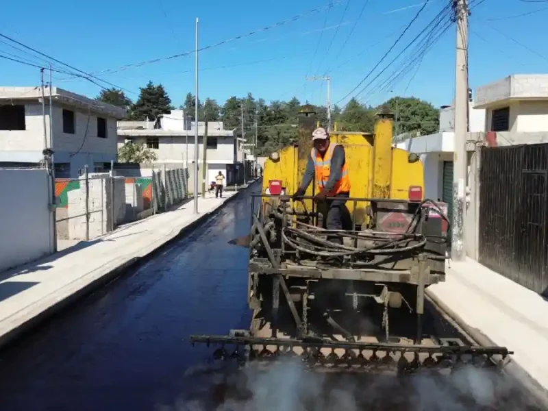 Presenta más del 75% de avance los trabajos de pavimentación en Calle Duraznos