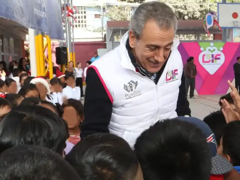 Entrega SMDIF dos nuevos desayunadores reequipados en Xilotzingo y San Baltazar Resurrección