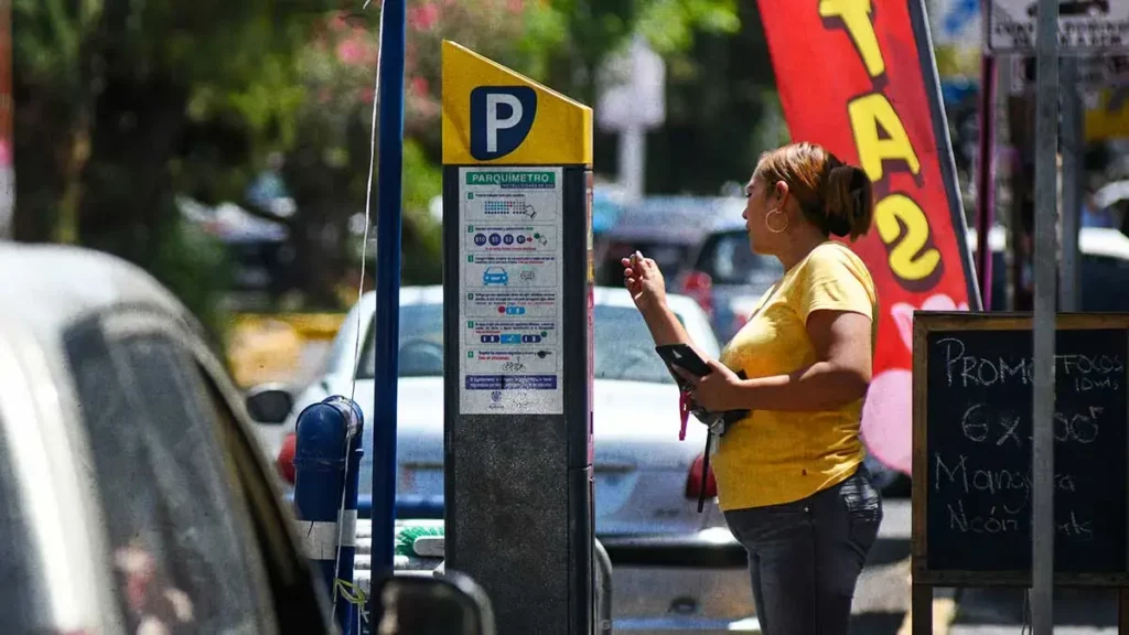Ayuntamiento de Puebla no dará seguro de autopartes al usar parquímetros