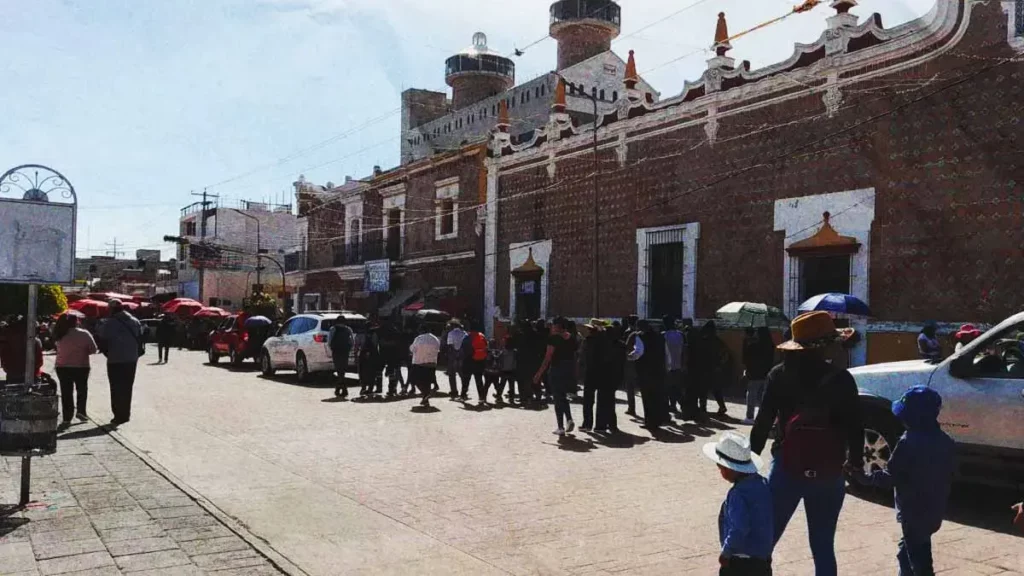 En Tepeaca despiden a Diana Laura, la policía de Coronango asesinada por ladrones de carga 