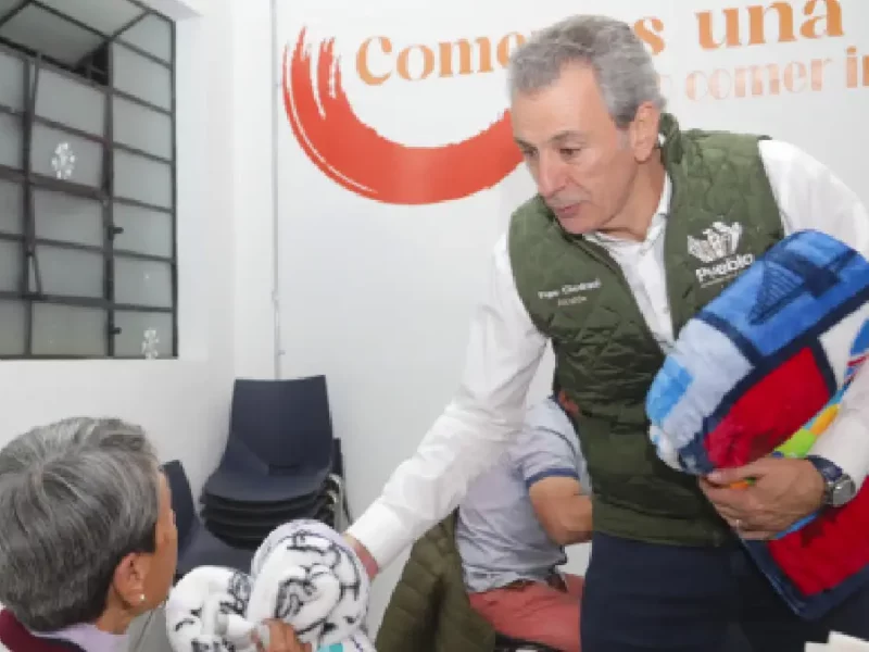 Pepe Chedraui y MariElise Budib celebran cena navideña en el Dormitorio Municipal