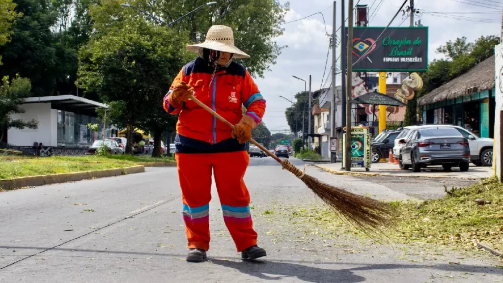 Anuncia OOSL ajuste de horarios de servicios de recolección de basura y barrido el 24 y 25 de diciembre