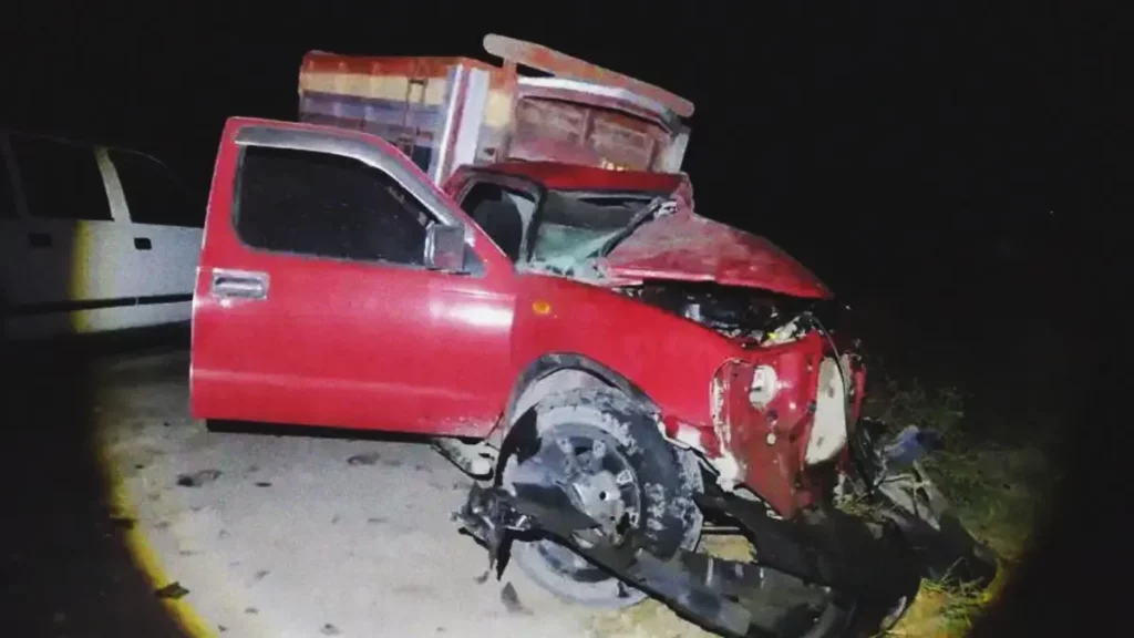 Choque frontal de camionetas dejó un muerto y tres heridos en Palmar de Bravo 