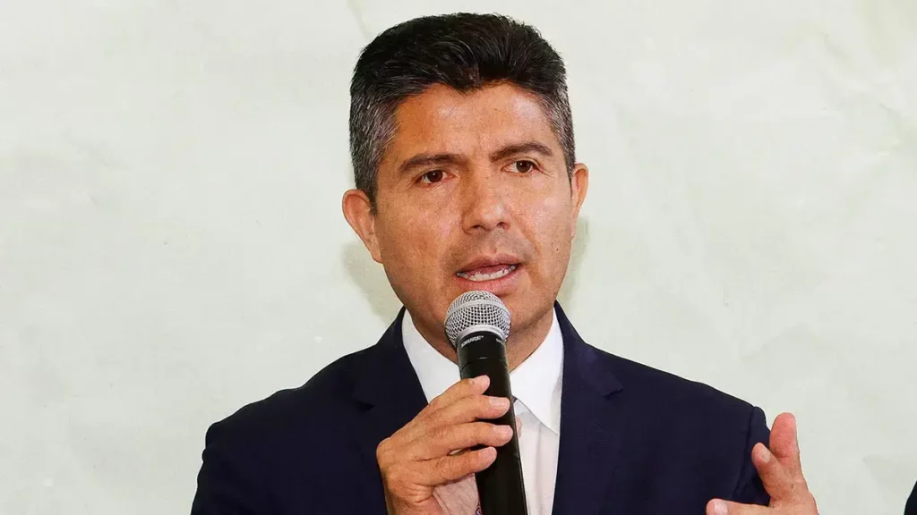 Militante del PAN exige que Eduardo Rivera aclare presunto desfalco al Ayuntamiento de Puebla
