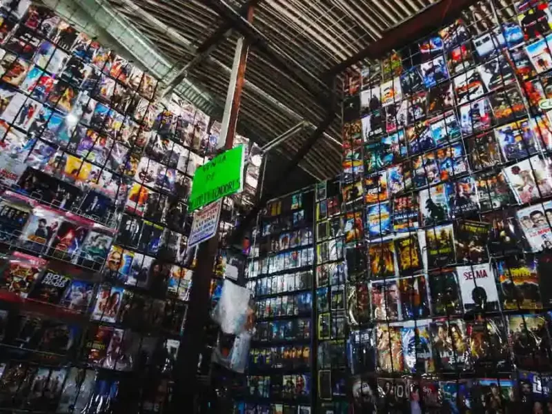 Vendedor de películas resultó herido de bala en la Central de Abasto en Puebla