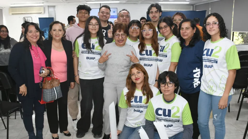 Reconoce la Rectora Lilia Cedillo fortalecimiento de la Facultad de Ingeniería Química