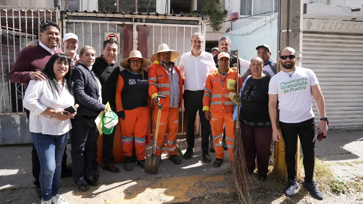 Supervisa Pepe Chedraui mantenimiento de áreas verdes de la colonia Las Hadas