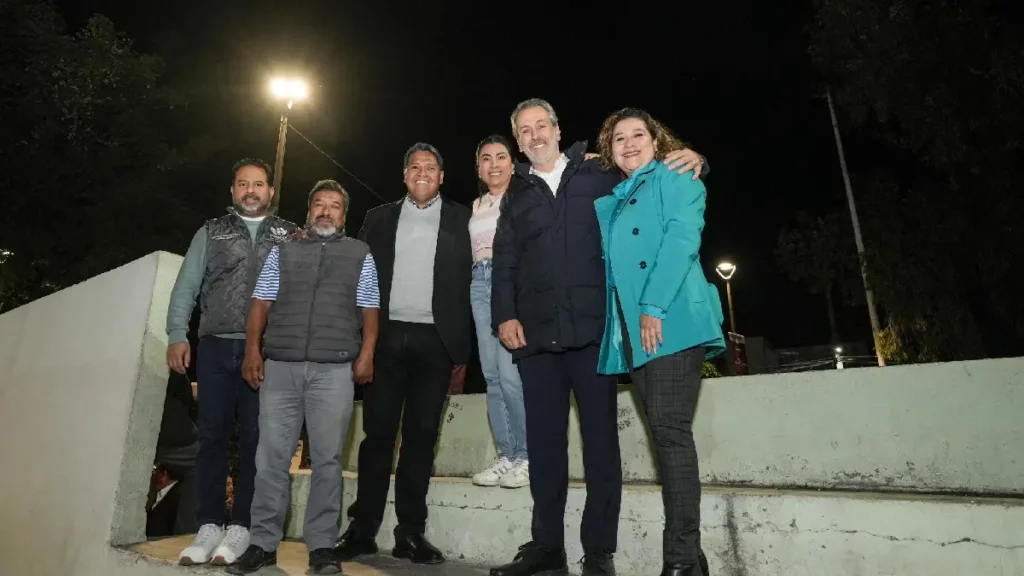 Entrega Pepe Chedraui modernización de luminarias en puntos de San Baltazar Campeche y La Libertad