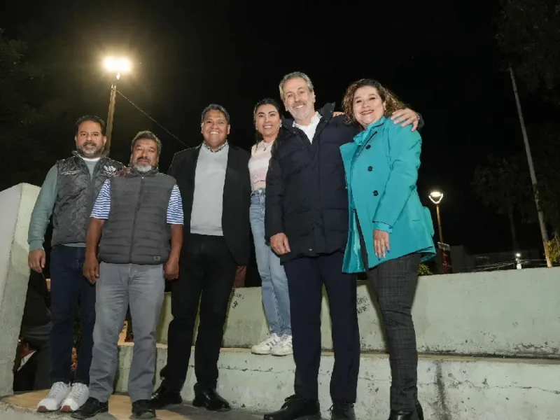 Entrega Pepe Chedraui modernización de luminarias en puntos de San Baltazar Campeche y La Libertad
