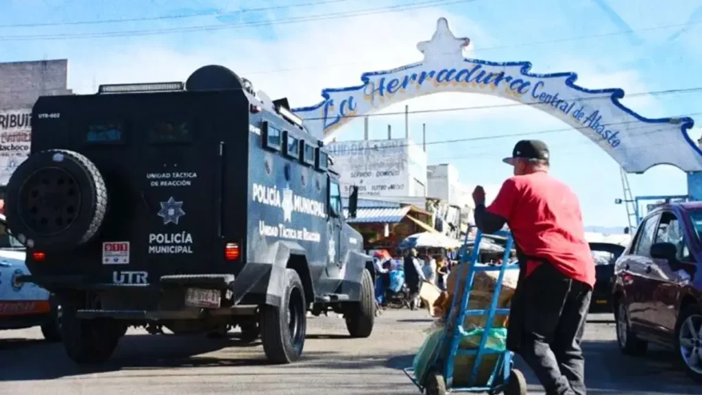 Tras manifestación, municipio, estado y Federación implementarán seguridad en Central de Abastos de Puebla