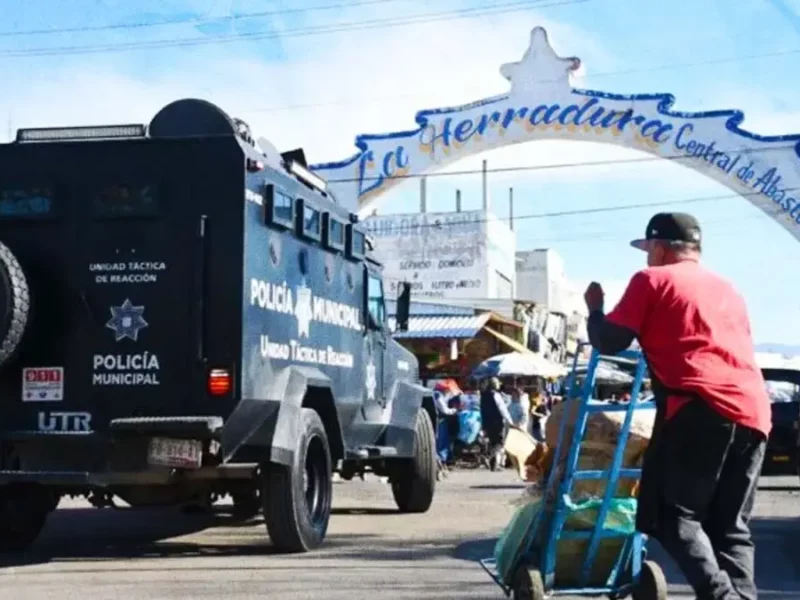 Tras manifestación, municipio, estado y Federación implementarán seguridad en Central de Abastos de Puebla