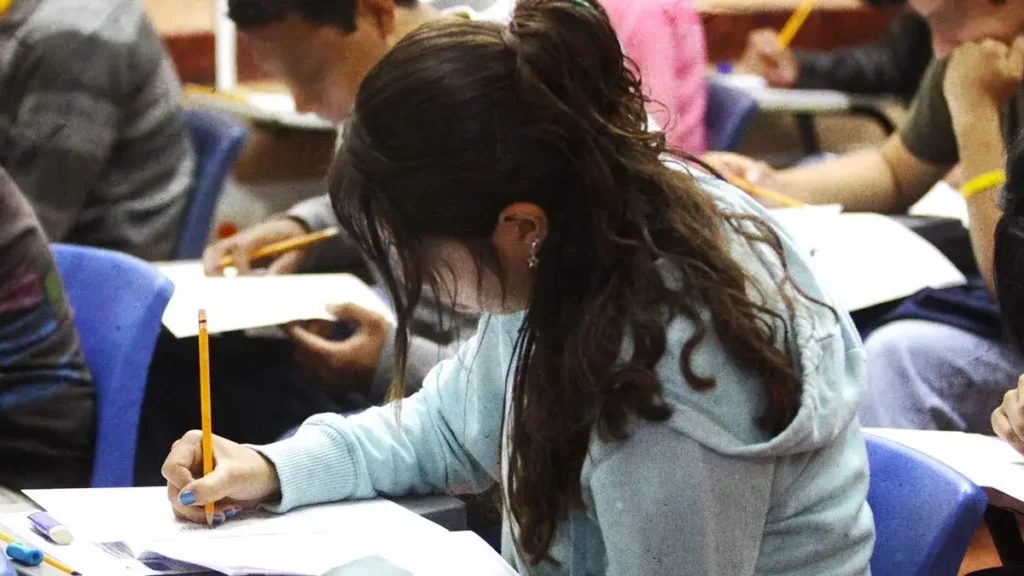 DIF realizará evaluación de salud mental a estudiantes de Puebla para detectar ansiedad y depresión