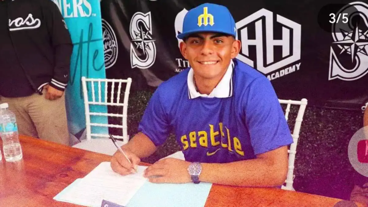 Alan Carpinteiro, pitcher poblano, firmó con los Marineros de Seattle de MLB