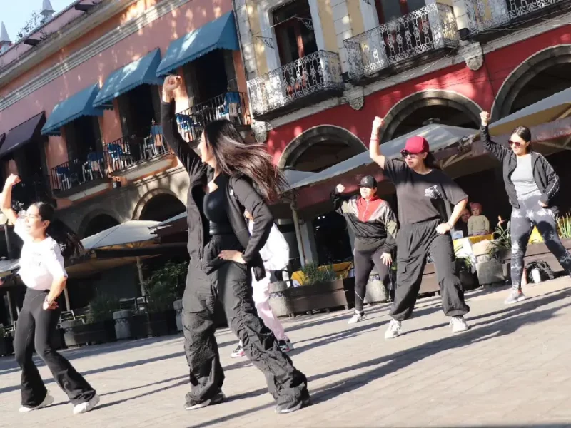 Gran aceptación del "entrenamiento funcional" durante la Vía Recreativa en la ciudad