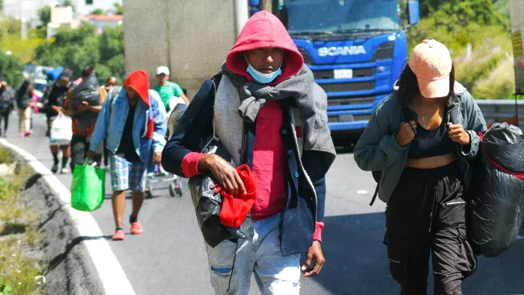 Gobierno de Puebla pagará renta a migrantes deportados por un año 